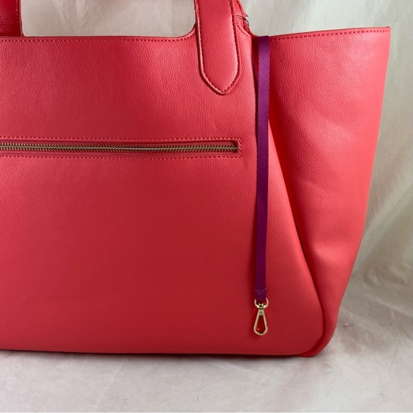 On 34Th Azriell Extra Large Tote Handbag Purse Peony Coral Color Lots Of Pockets - Picture 8 of 16